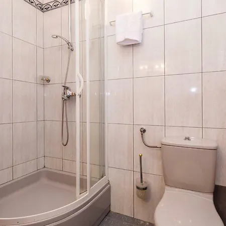 Viktorija Apartment *